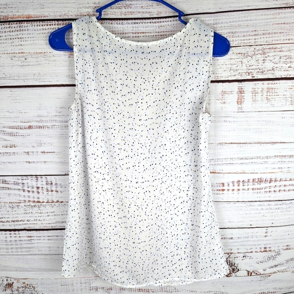 Loft Outlet White Whit Blue Gray Black Dots Sleeveless Blouse In Size XS - Picture 2 of 5
